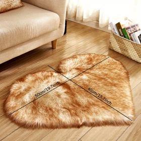 1pc Heart-Shaped Faux Sheepskin Area Rug - Soft and Plush Carpet for Home, Bedroom, Nursery, and Kid's Room - Perfect for Home Decor and Comfort (Color: White Yellow Tip)